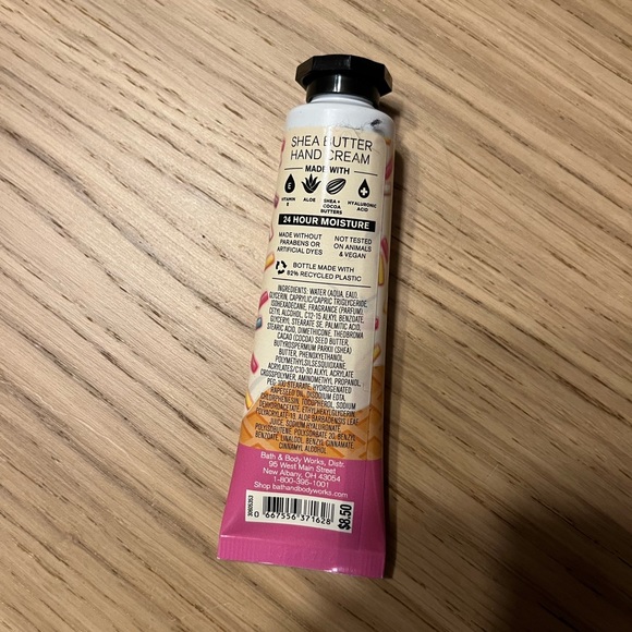 Bath & Body Works Shea Butter Hand Cream - Picture 2 of 2